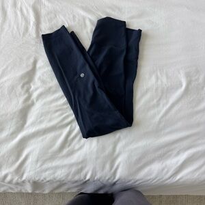 Lululemon Women’s Wonder Train Leggings - Navy